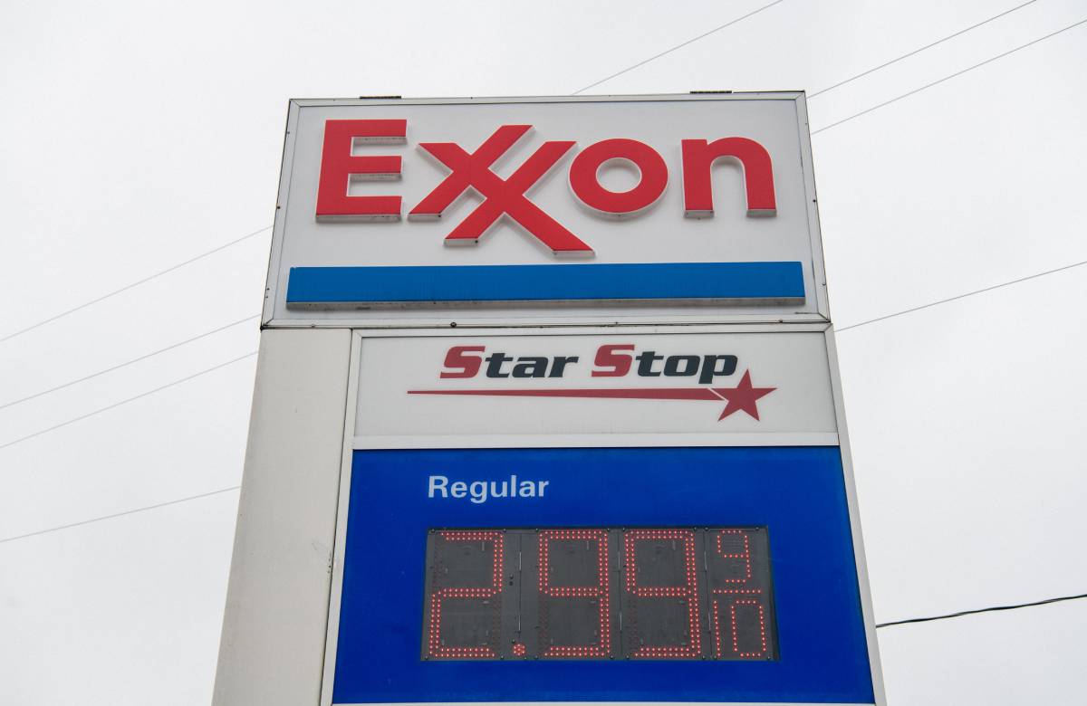Рабочие вернутся на завод Exxon Mobil в Техасе после 10-месячного локаута