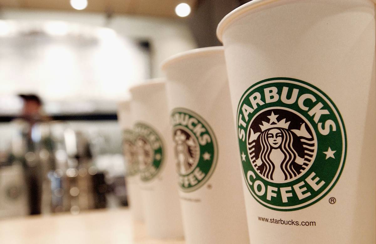 Amazon и Starbucks хотят совместить кофейни с магазинами без касс Go