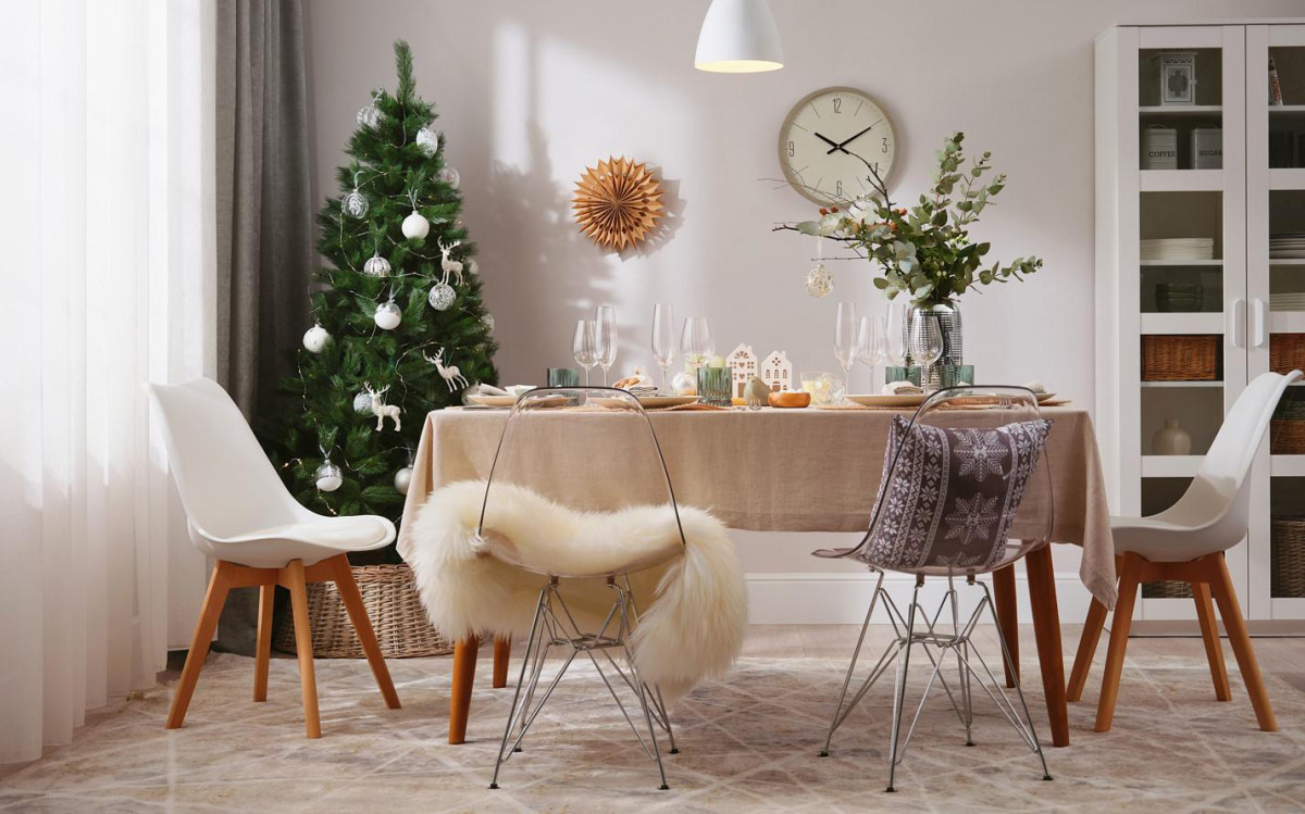 Сервировка новогоднего стола 2025 в домашних условиях: 30 лучших идей с фото