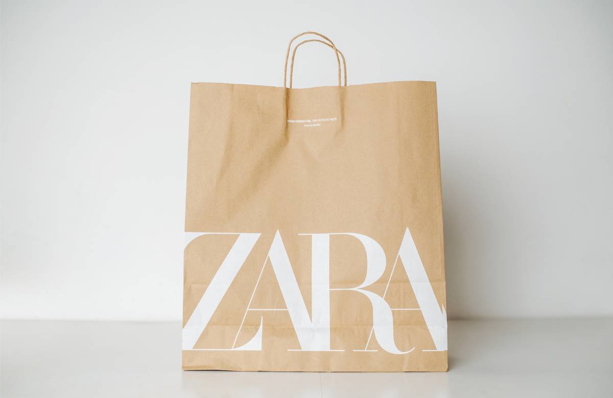 Магазины Zara могут возобновить работу в России под другим брендом