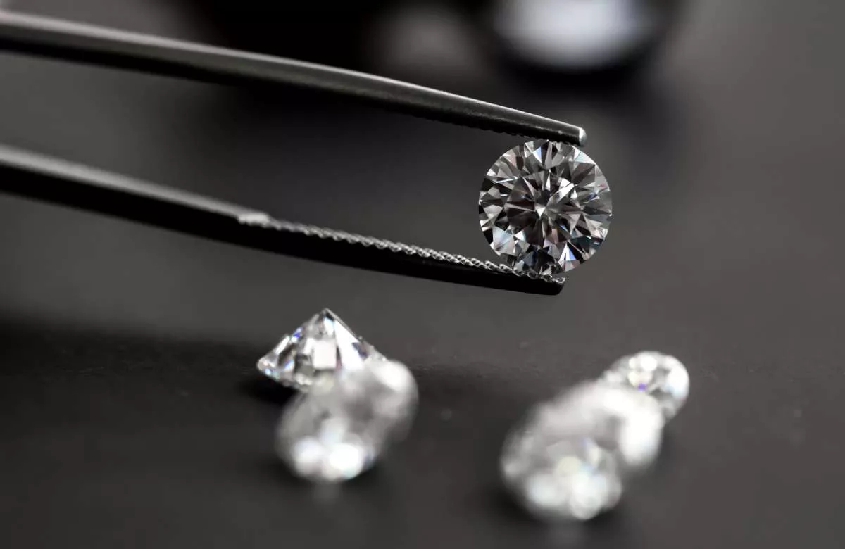 Компании из Бельгии и Индии тайно скупают российские алмазы