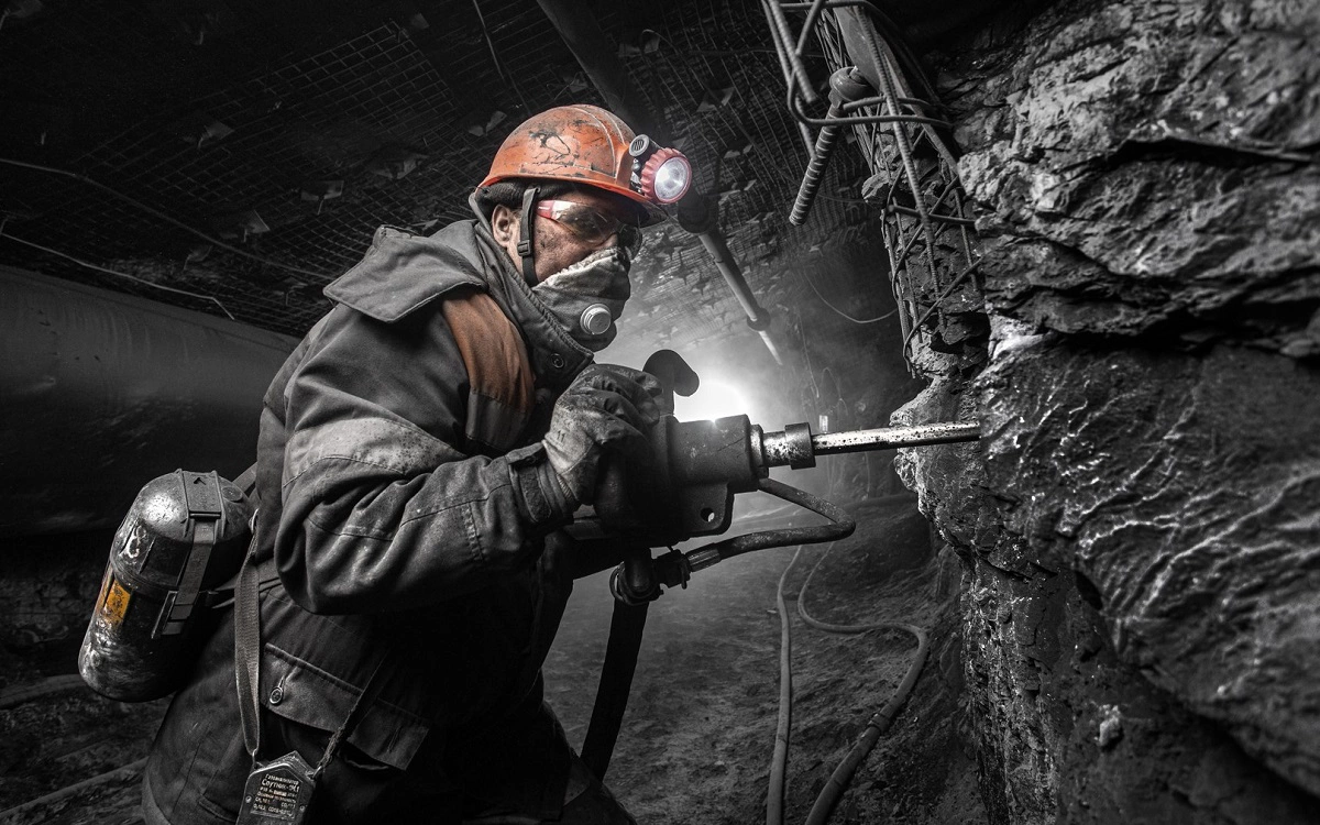 Обвал цен и эмбарго: есть ли перспективы у российских угольных компаний