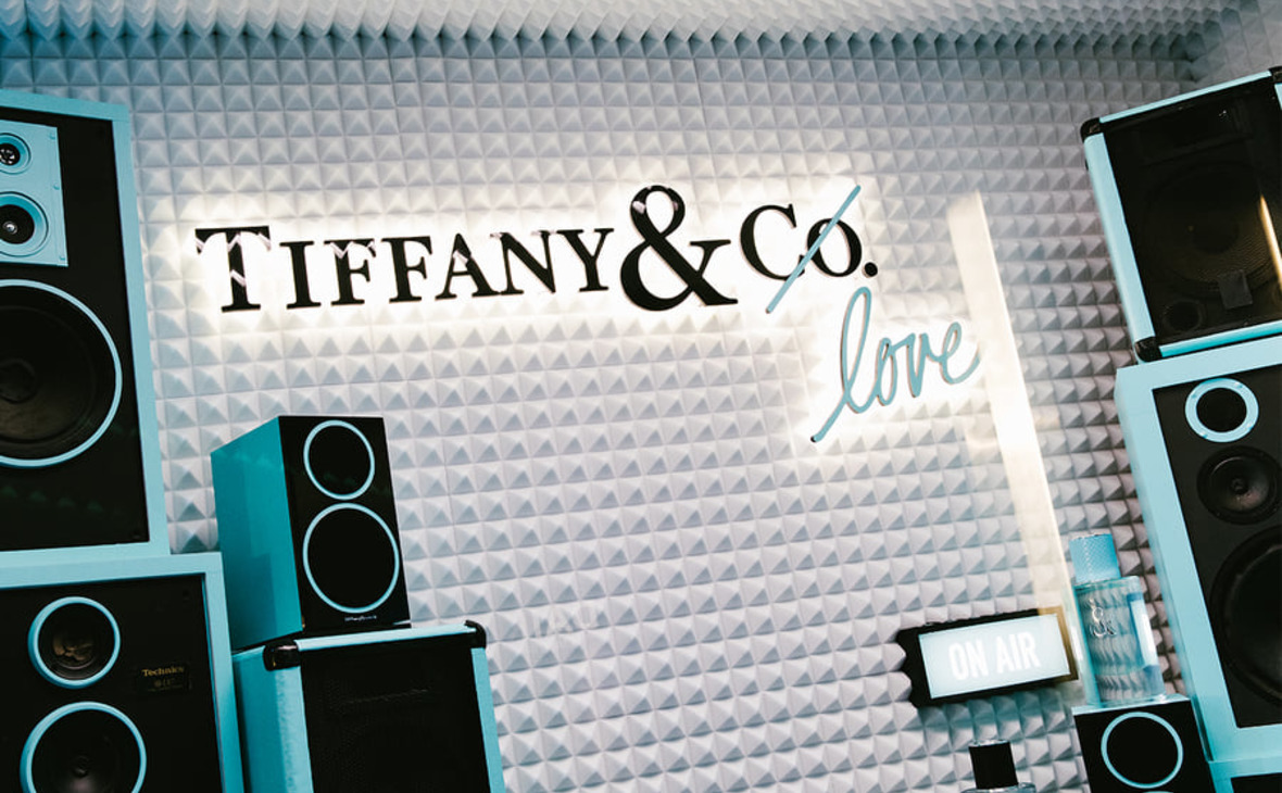 Владелец Louis Vuitton решил купить компанию Tiffany. Акции рванули вверх