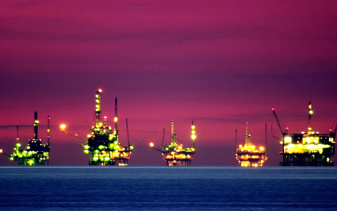 Цена нефти марки Brent взлетела выше $87 за баррель впервые за 7 лет