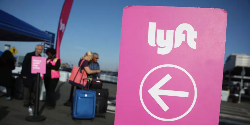 Акции сервиса такси Lyft прибавили 10% благодаря росту спроса на поездки