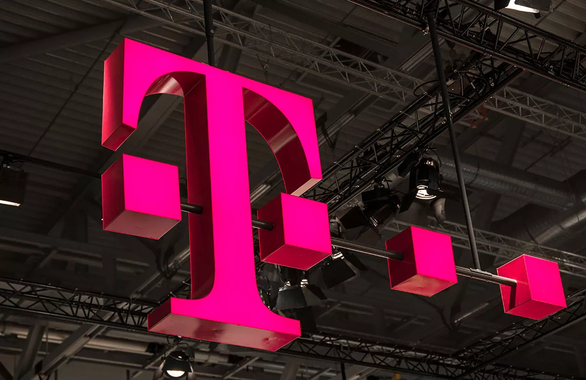T-Mobile продала свой бизнес по производству микросхем Cogent за $1