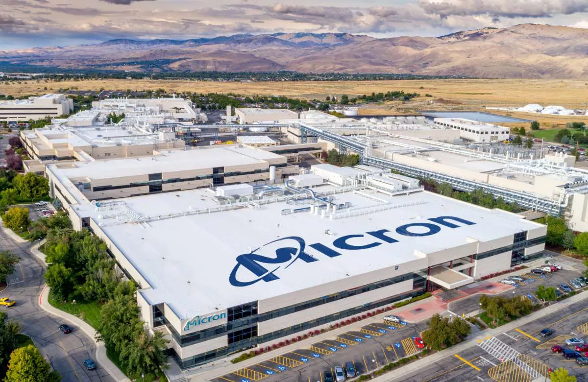 Micron планирует инвестировать около $40 млрд в производство чипов памяти