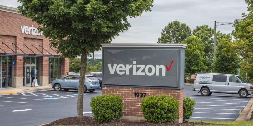 Акции Verizon упали на 6% на фоне снижения квартальной чистой прибыли