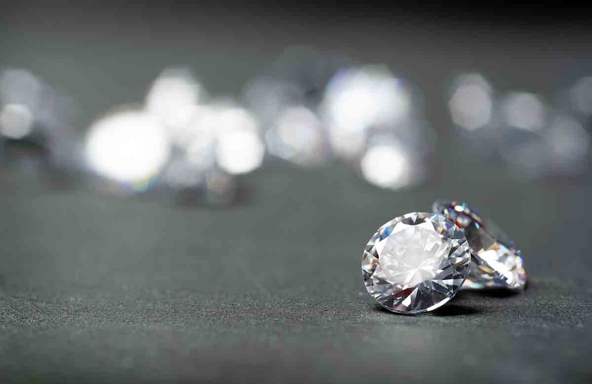 Правительство РФ обнулило ставку НДС на покупку алмазов и бриллиантов