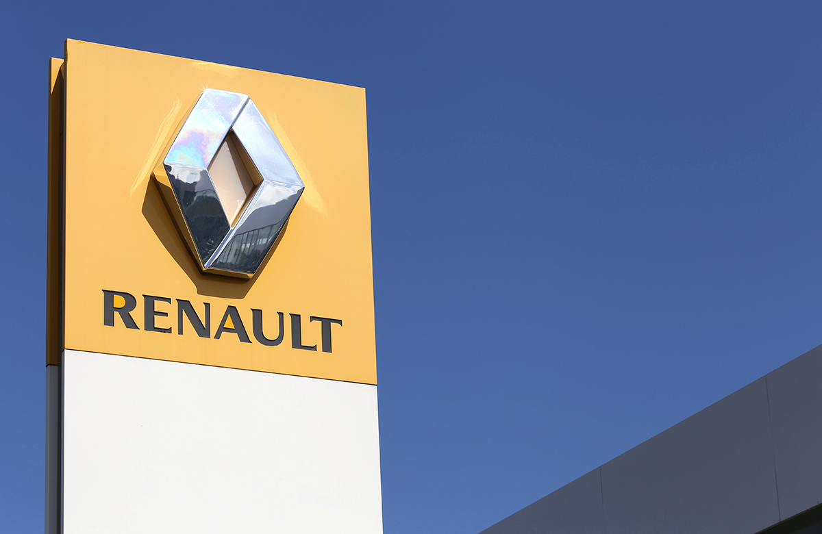 Доходы Renault могут оказаться под угрозой из-за остановки работы в РФ