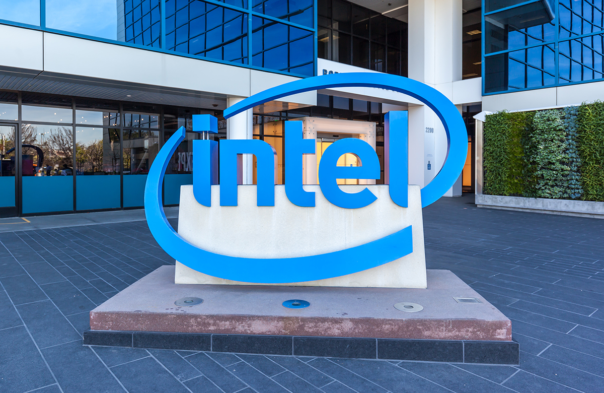 Intel выделит часть мощностей в Ирландии для помощи автомобильной отрасли