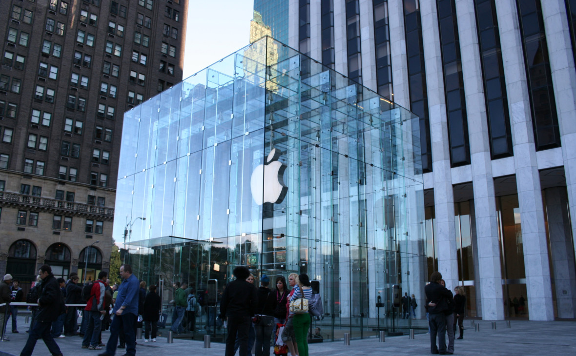 Акции Apple начали снижаться из-за низкого спроса на iPhone XR