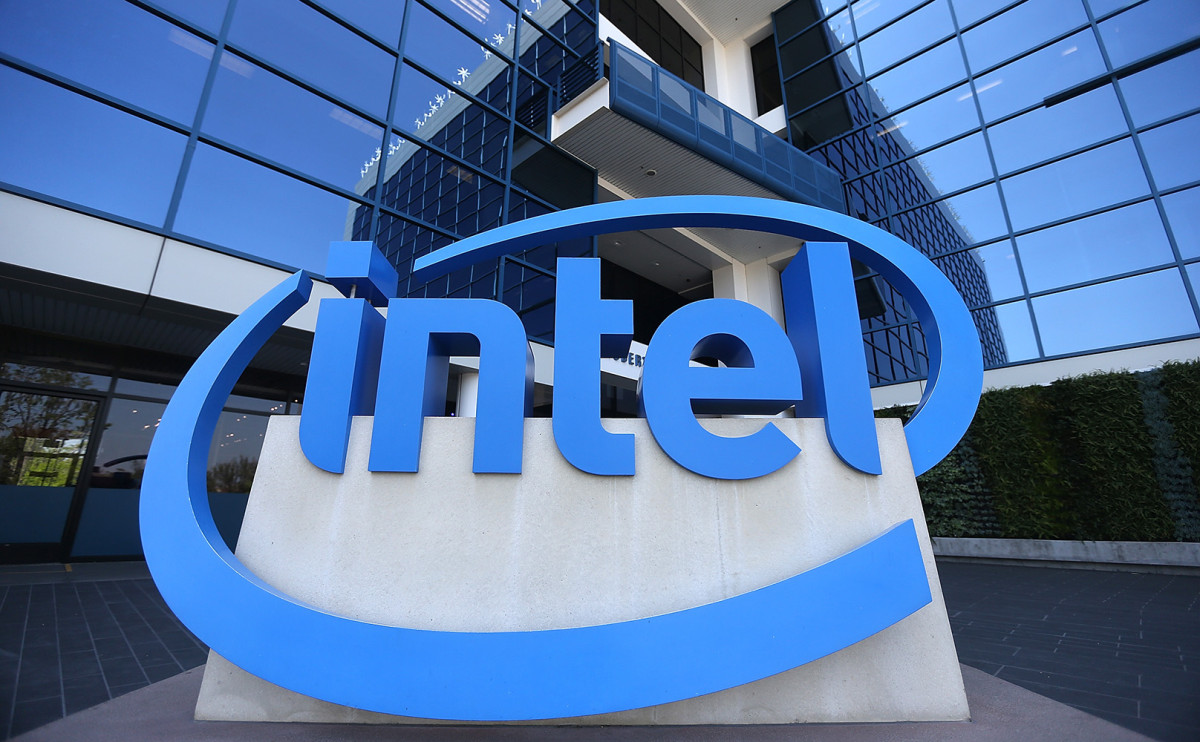 Акции Intel упали на 10% на фоне слабых финансовых показателей