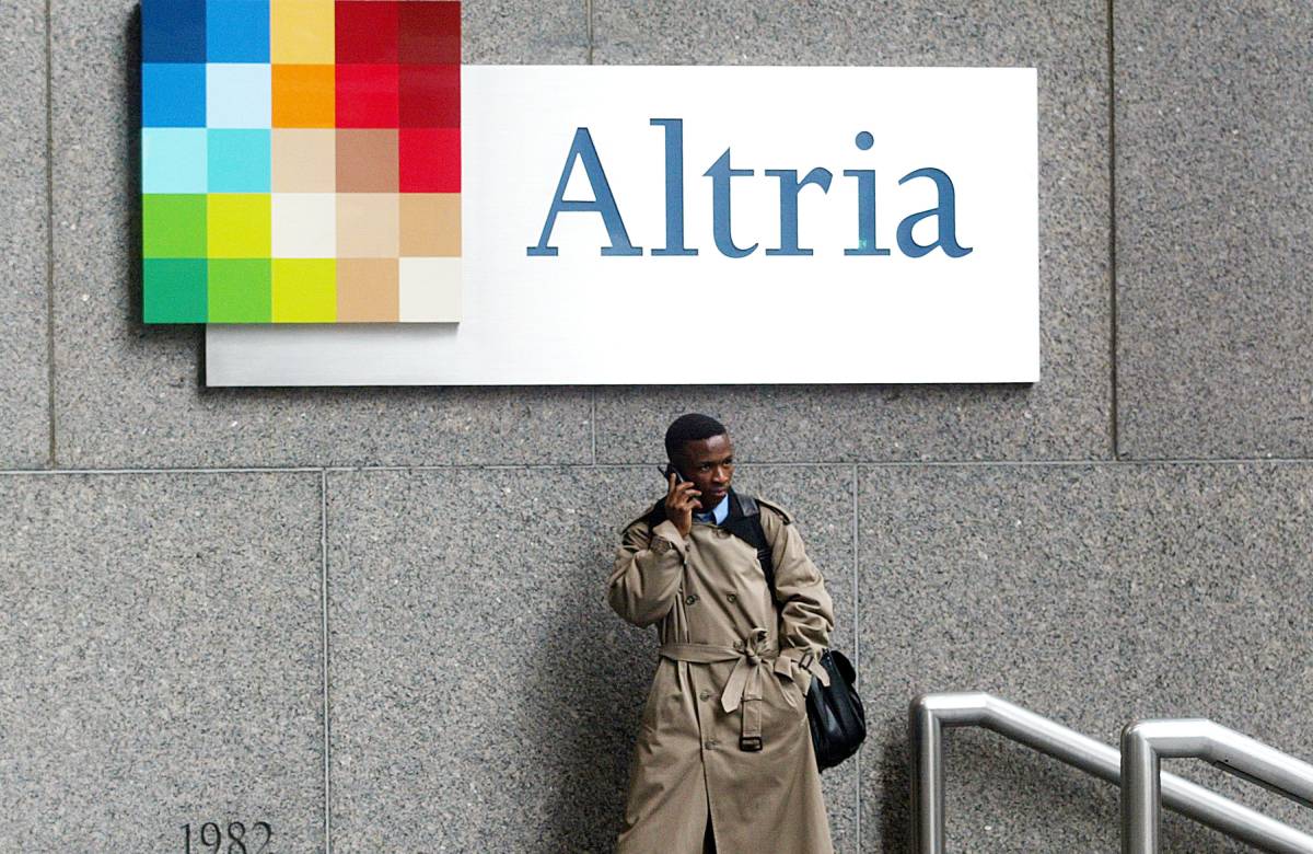 Выручка табачной компании Altria в третьем квартале снизилась на 4,7%