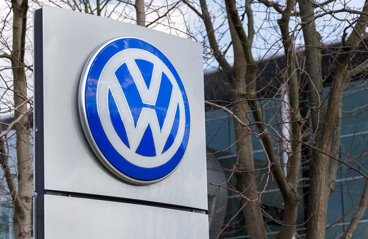Volkswagen сократит производство автомобилей из-за дефицита чипов