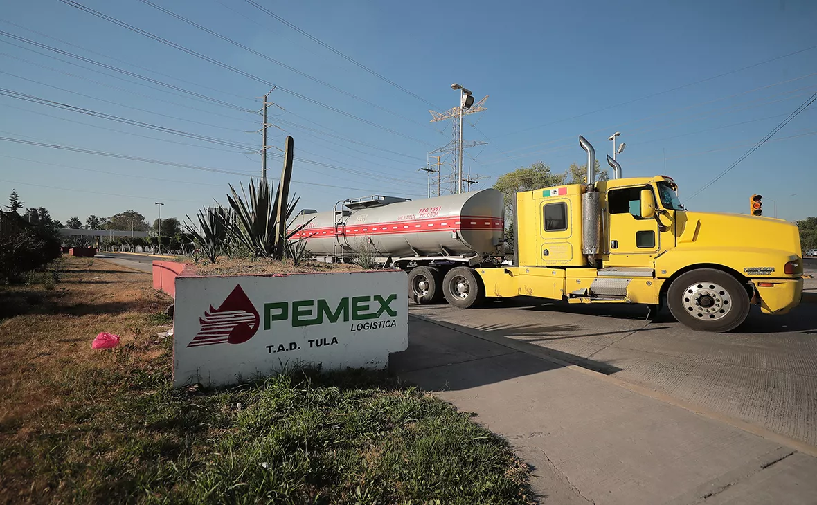 Мексика обвинила экс-замдиректора PMI в санкционировании платежа в $1 млн