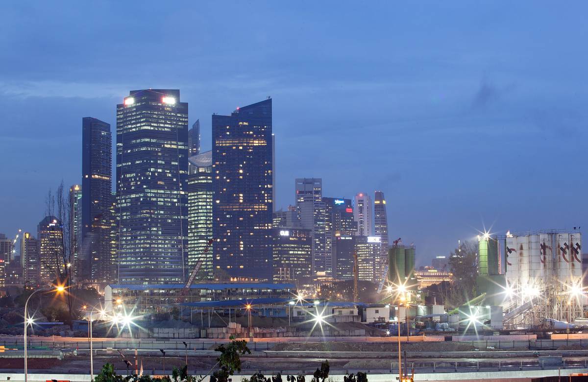 Сингапур планирует инвестировать в региональные компании через госфонды