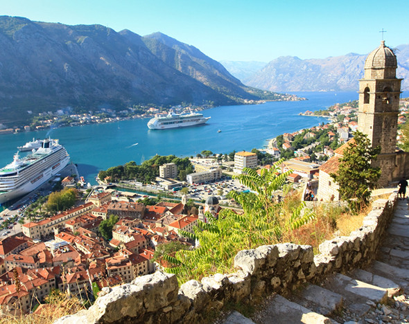Фото: depositphotos.com; portomontenegro.com