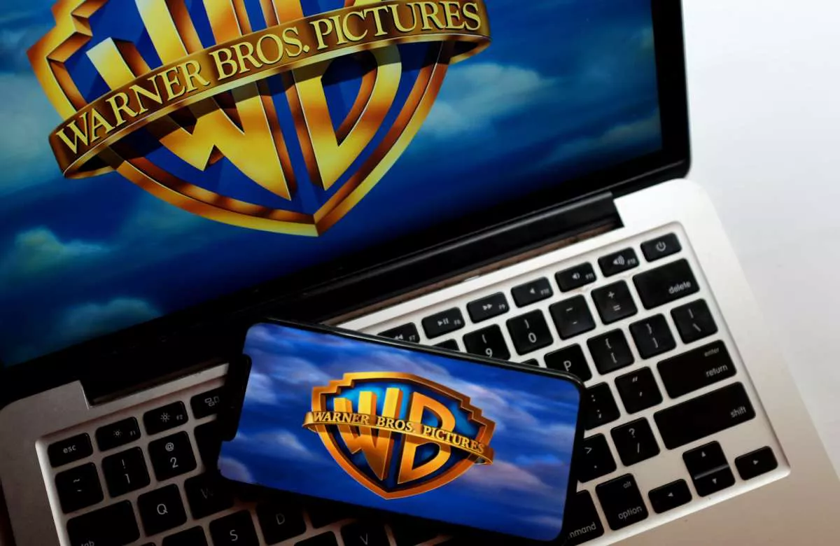 Акции Warner Bros Discovery упали на 17% на фоне выхода отчетности