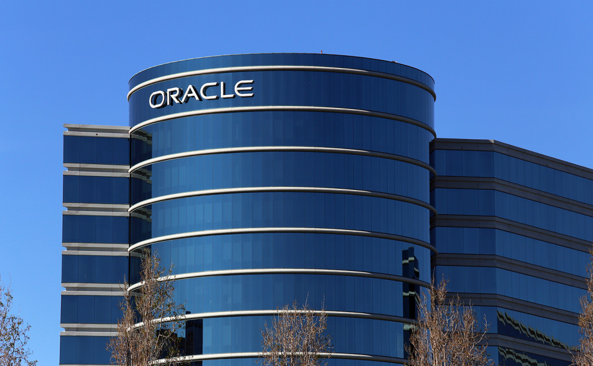 Oracle ведет переговоры о покупке Cerner за $30 млрд