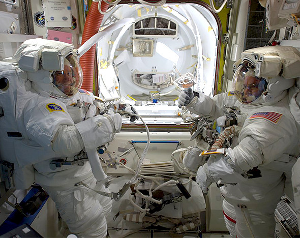 Фото: twitter.com/astro_timpeake/media