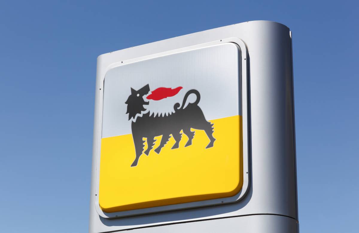 Итальянская Eni начала открывать счета в евро и рублях для оплаты газа