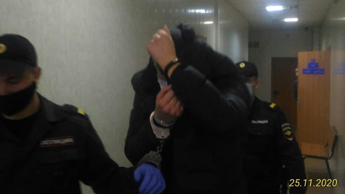 Кахраманов эльгин арестован. Ференц прокурор Новосибирска. Экс прокурор Новосибирска задержан. Суд Новосибирска арестовал.