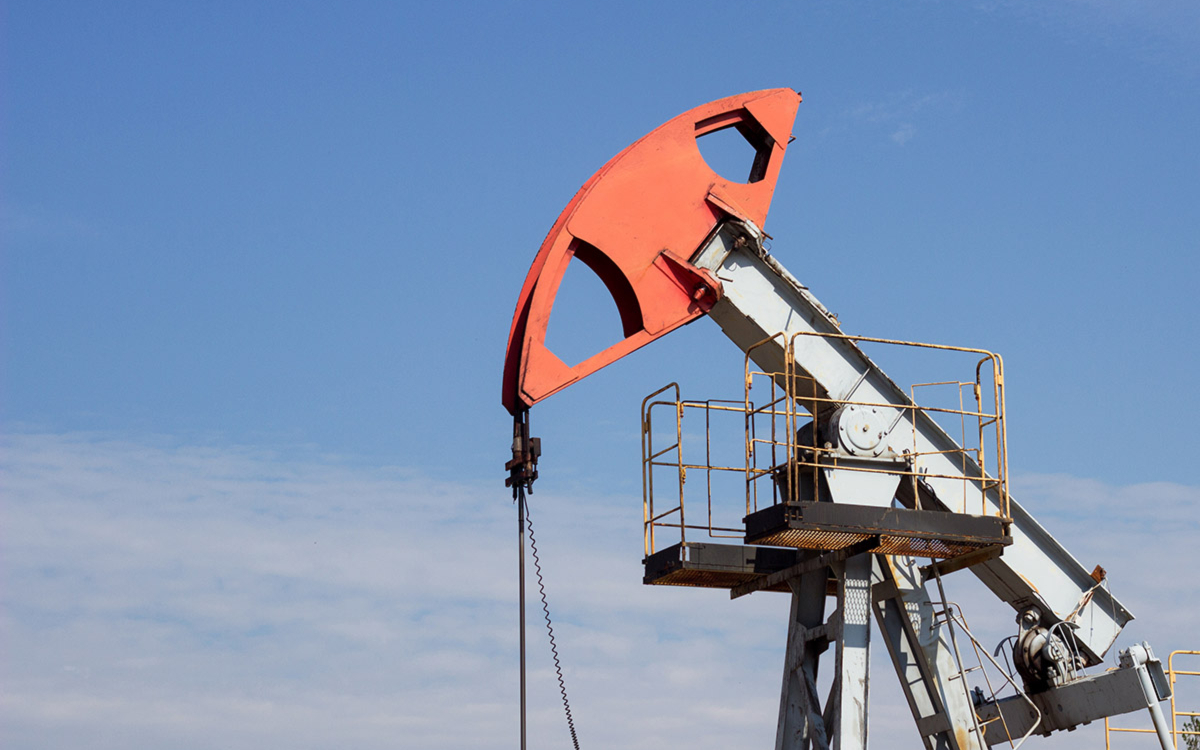 Цена нефти Brent поднялась выше $75 впервые с 2 августа