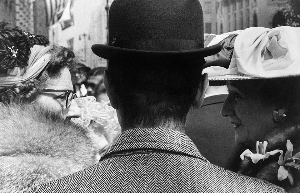Leon Levinstein. Fifth Avenue, c. 1959