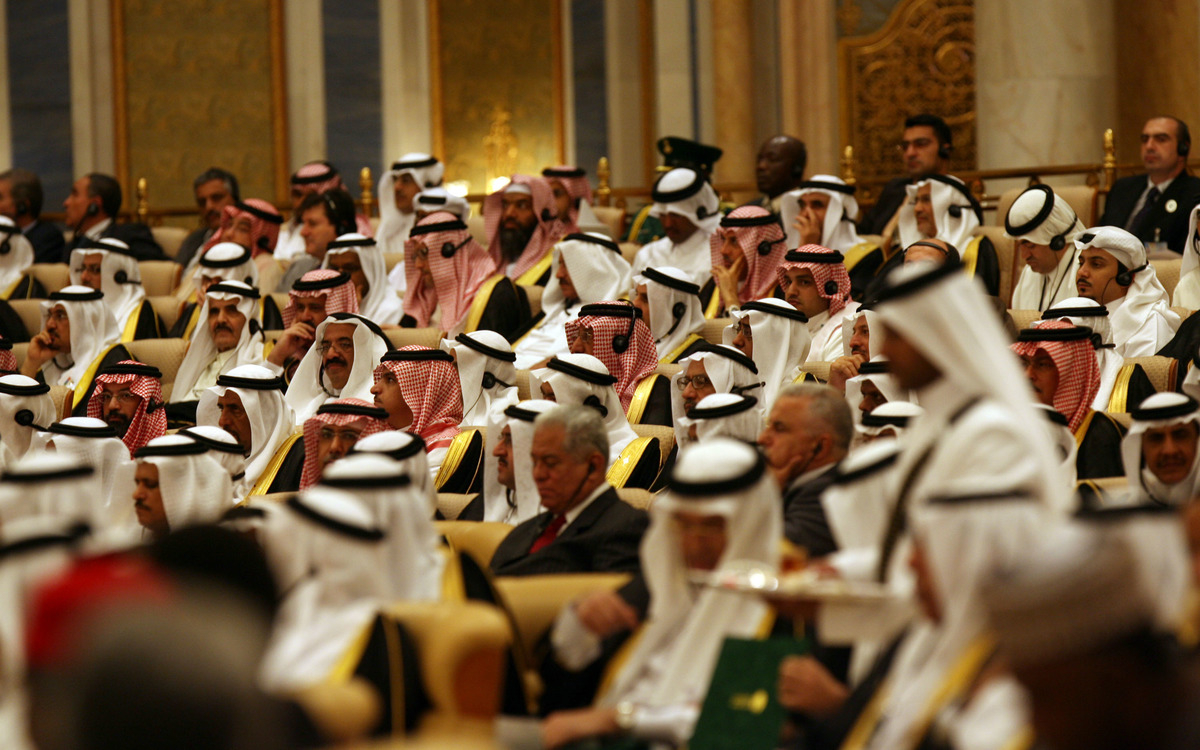 WSJ: Саудовская Аравия планирует увеличить добычу нефти на фоне роста цен