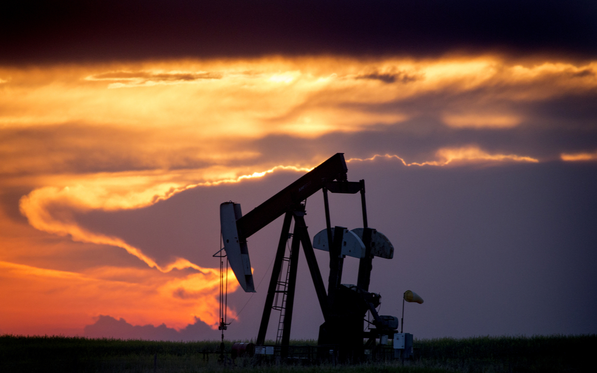 Цена нефти Brent превысила $66 впервые с 18 марта