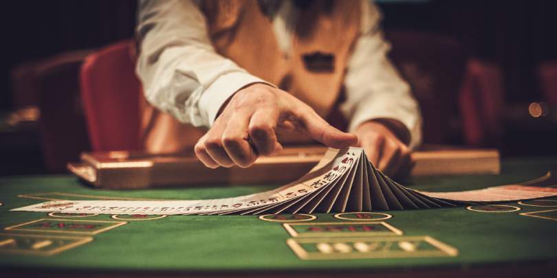 Акции операторов казино выросли на новости об открытии заведений в Макао