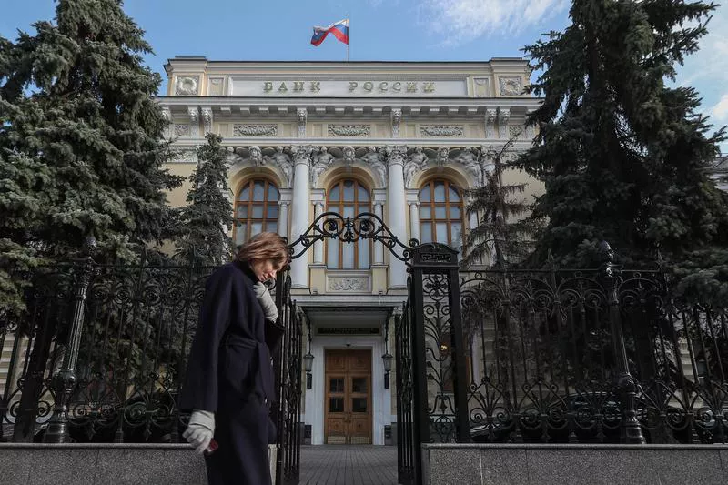 Средняя ставка по вкладам в топ-10 банков снизилась впервые за 7 месяцев