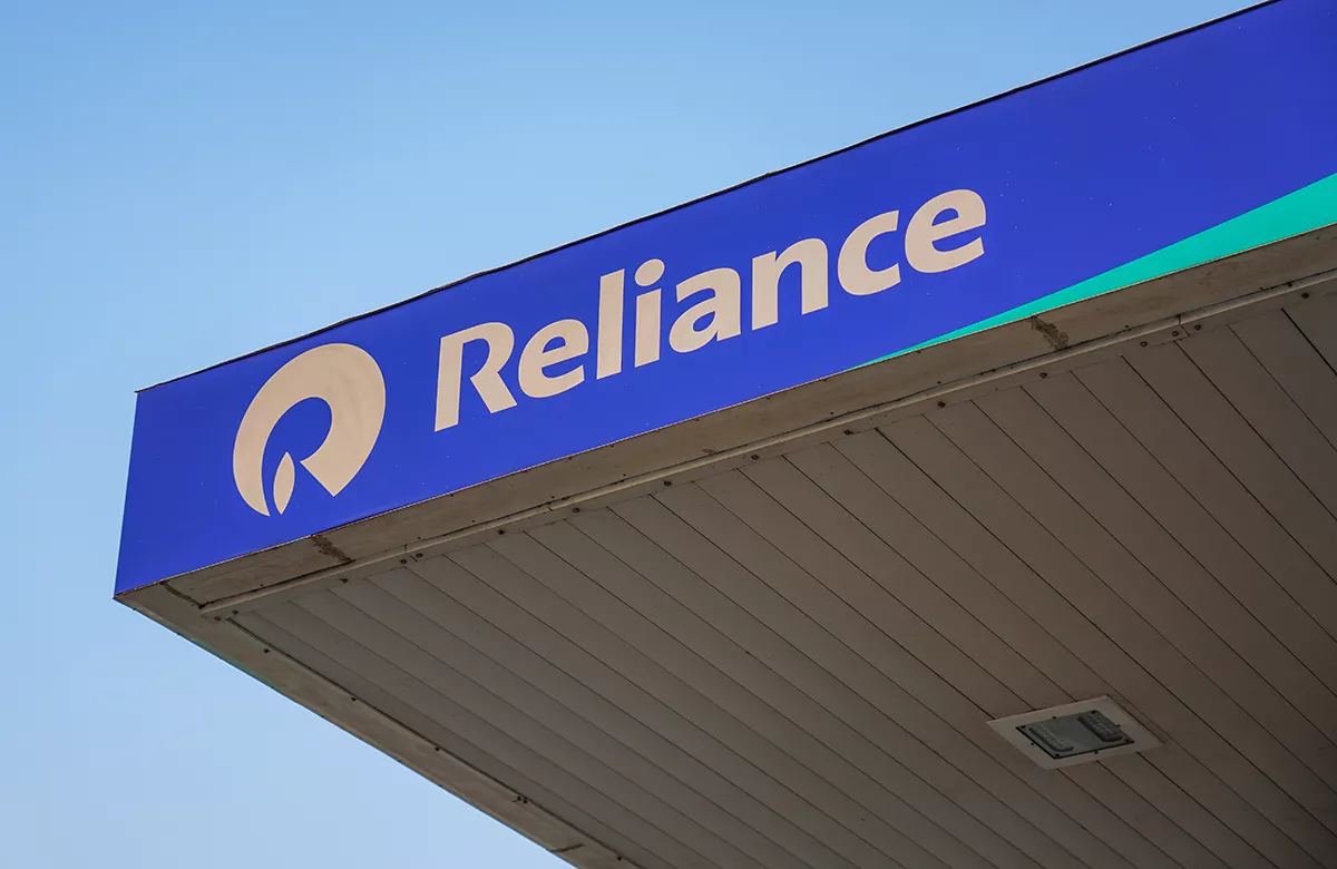 Индийская Reliance подала иск на $1,7 млрд против Adani Transmission