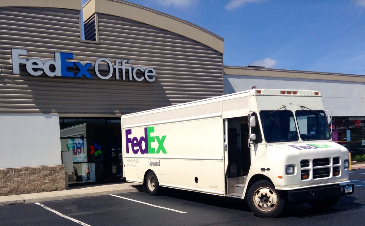 FedEx начнет доставлять крупные товары на дом. Аналитики ждут роста акций