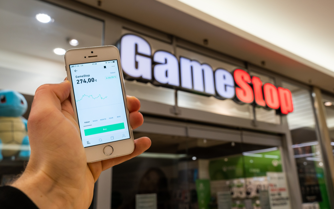Акции GameStop обвалились на 34% на торгах в Нью-Йорке