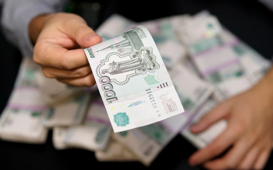 ЦБ установил курсы доллара, евро и юаня на 30 января