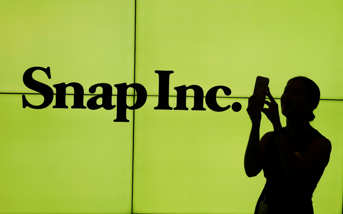 Капитализация соцсетей упала на $180 млрд после обвала акций Snap на 40%