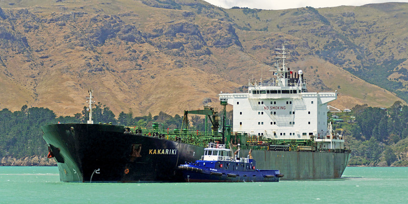 Похищения людей и захваты танкеров: как бизнес пиратов вредит нефтяникам