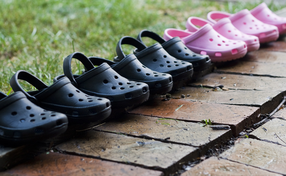 Crocs приобретет обувной бренд Heydude за $2,5 млрд