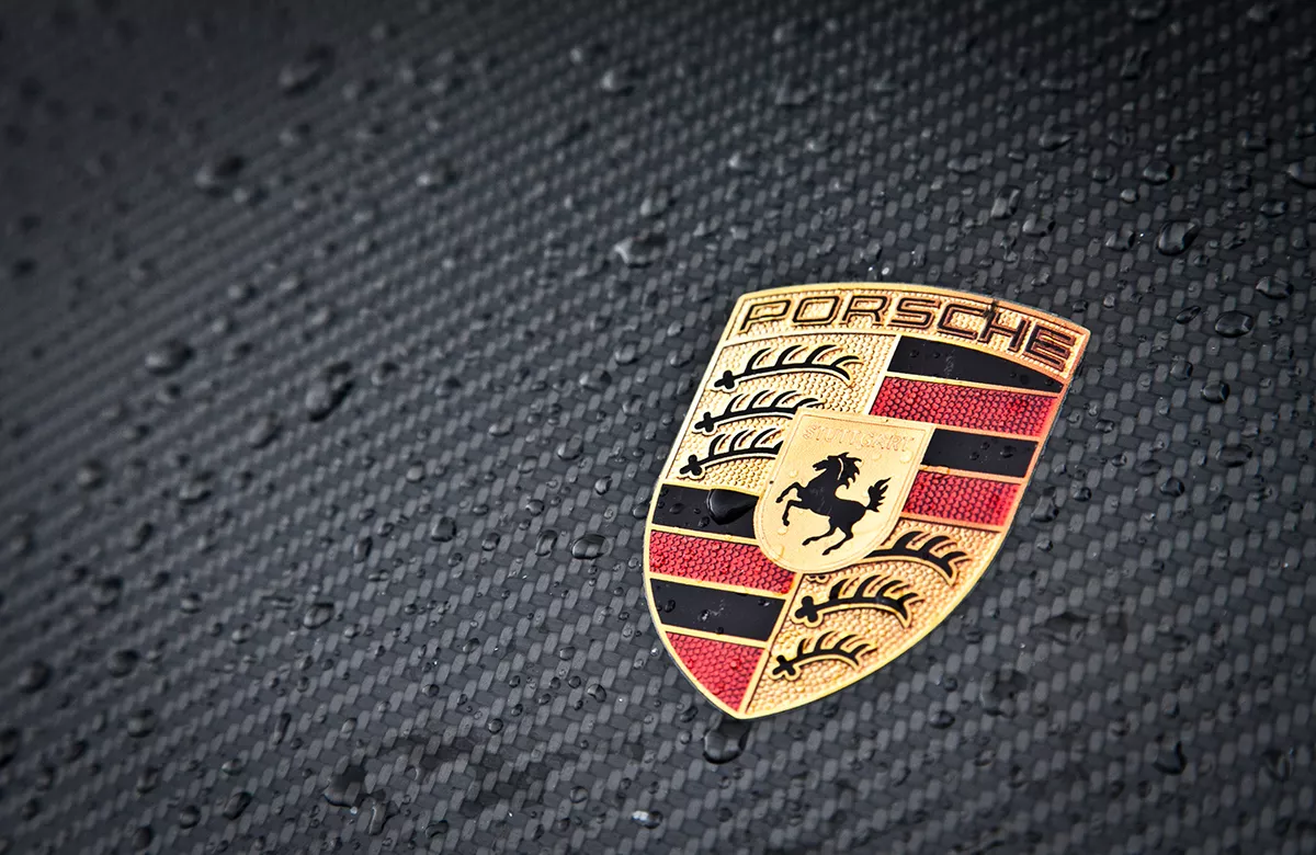 Спрос на акции Porsche превысил объем запланированного листинга