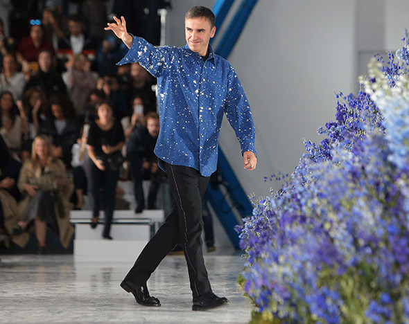 Dior будет создавать коллекции без креативного директора
