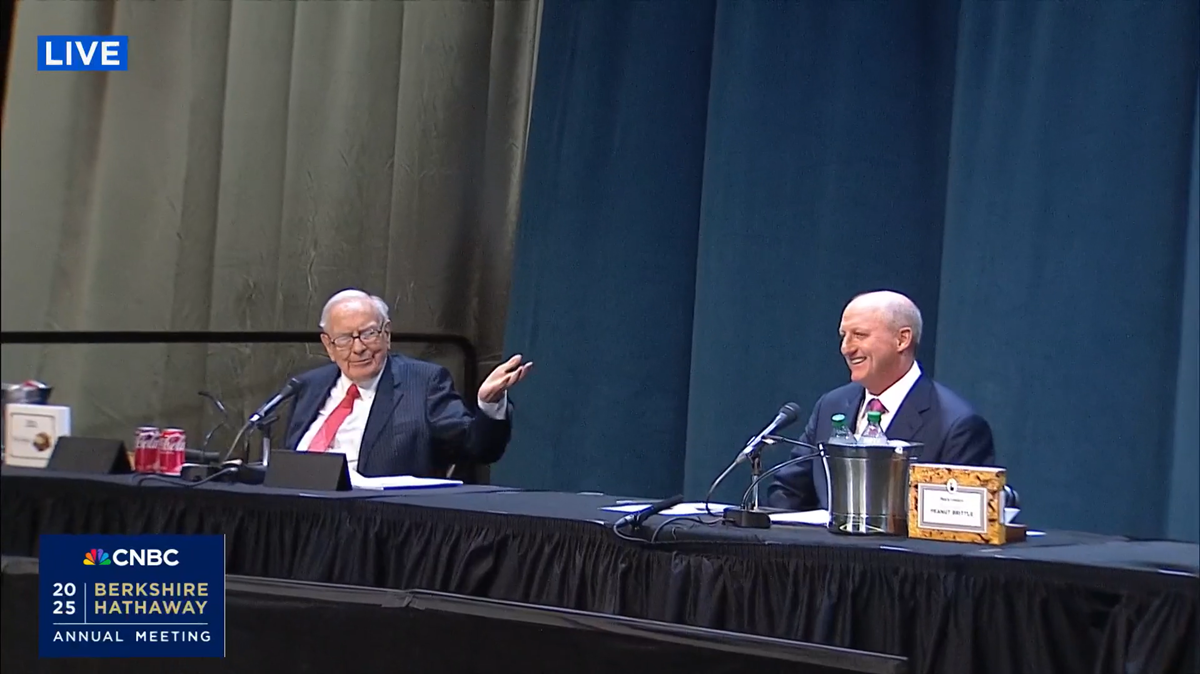 Баффет сохранит должность главы совета директоров Berkshire Hathaway