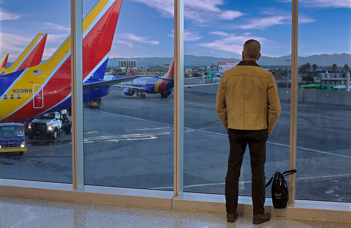 Акции авиакомпании Southwest Airlines упали на 4,5% из-за отмены рейсов