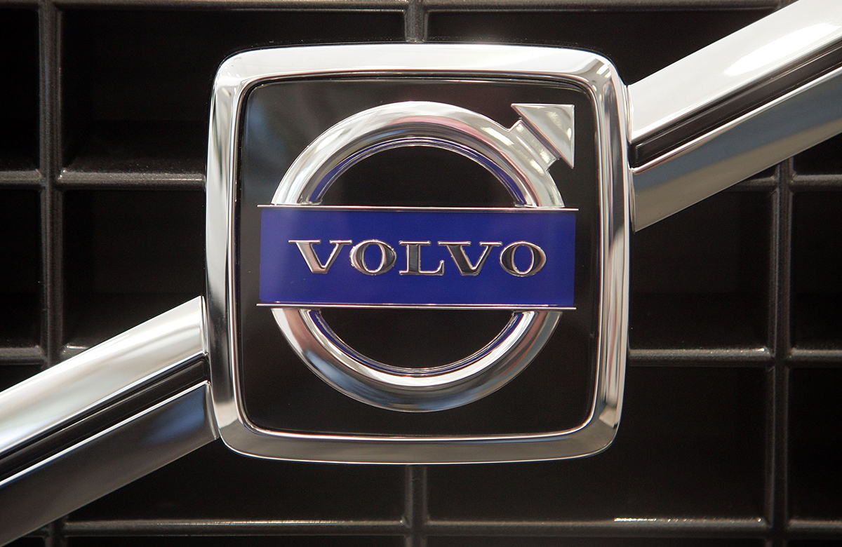 Volvo выиграла крупнейший заказ на поставку электрических грузовиков