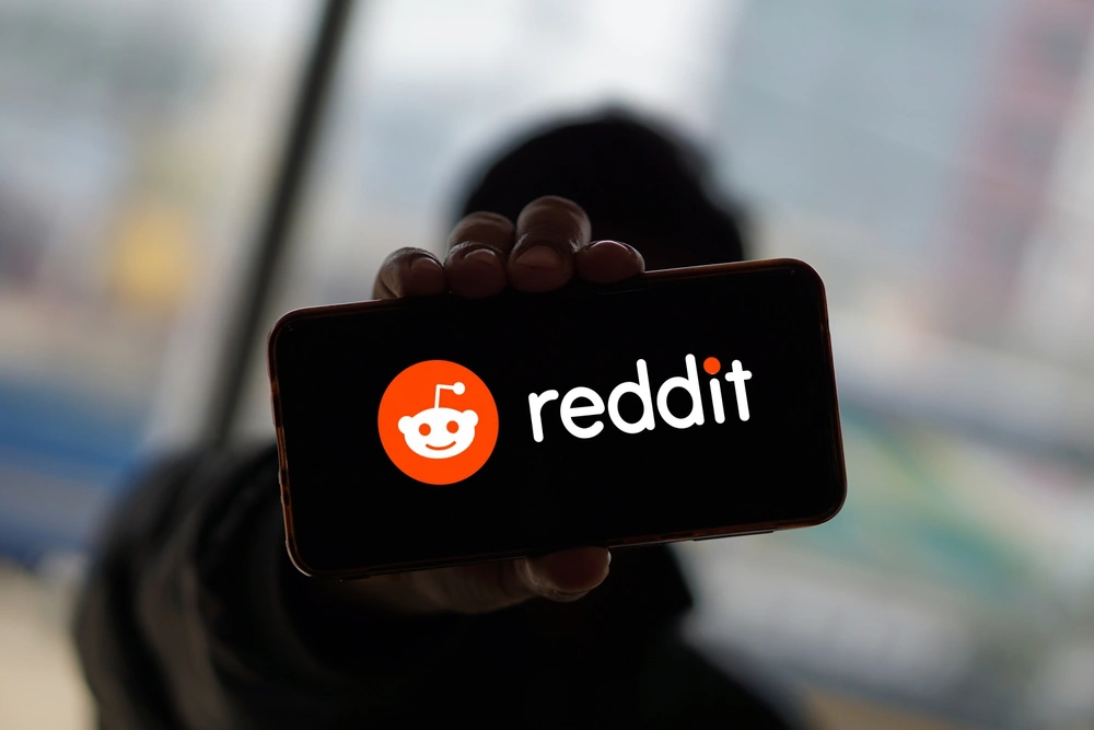 Акции Reddit обвалились на 24% после четырехдневного ралли