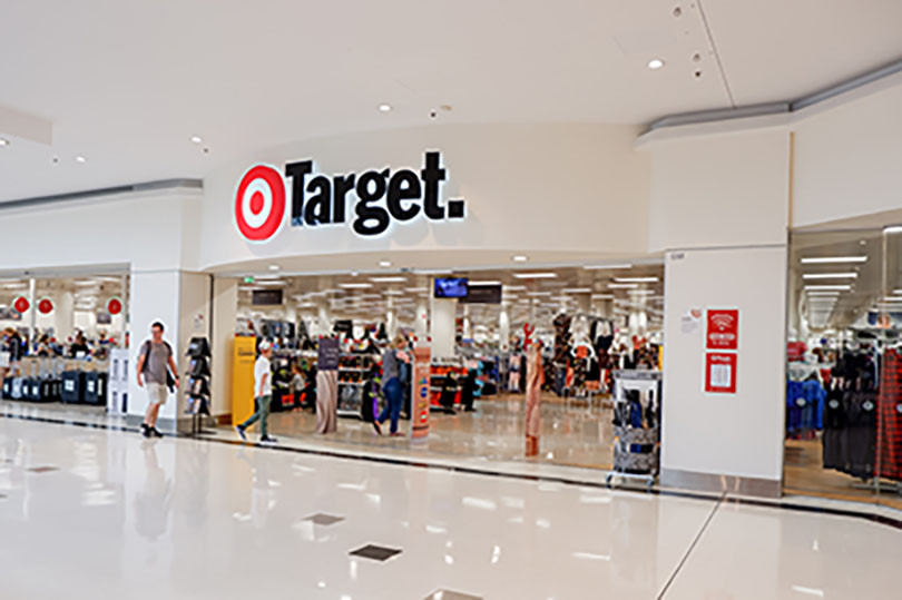 Акции Target упали на 7% на фоне снижения прогноза по прибыли