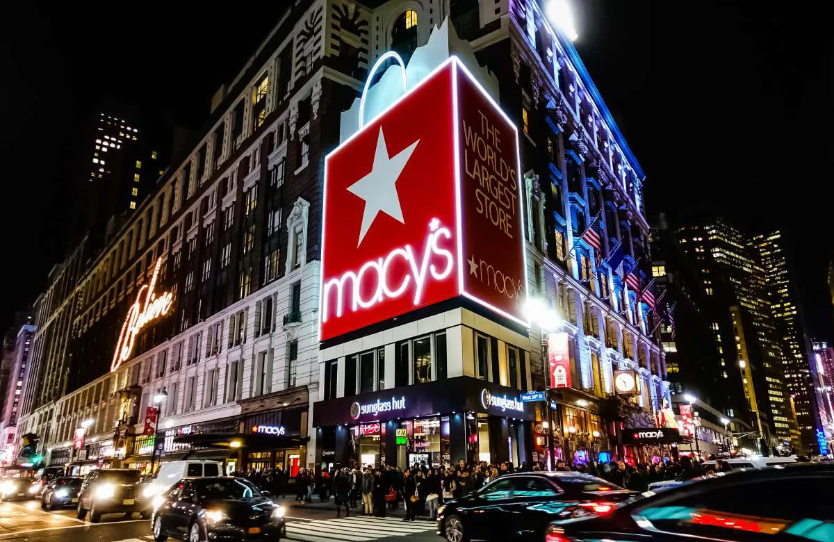 Macy's планирует нанять более 41 тыс. сотрудников в преддверии праздников