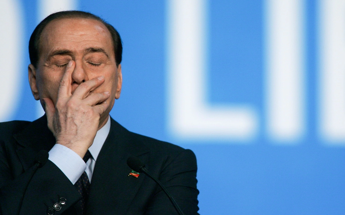 Акции медиахолдинга Сильвио Берлускони сильно подорожали после его смерти