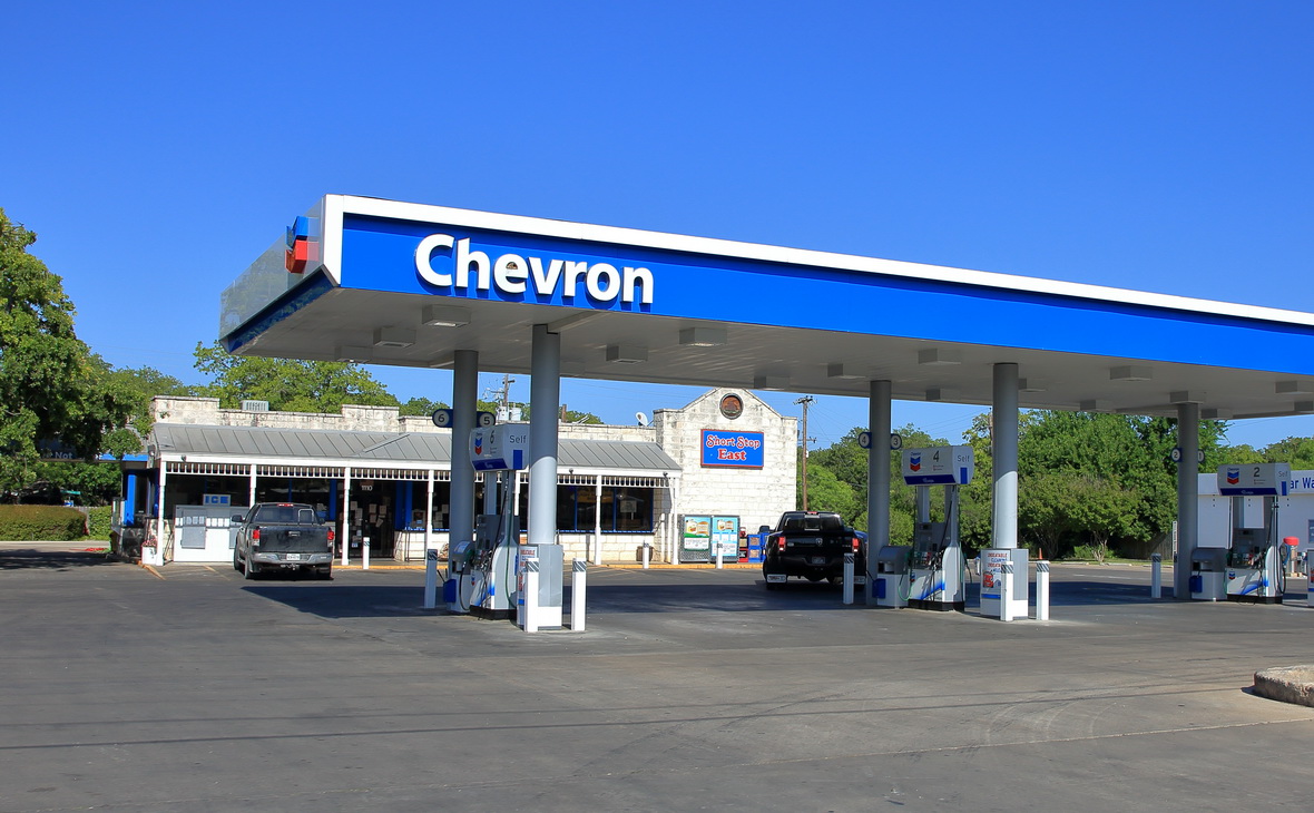 Chevron обогнала Exxon Mobil и стала крупнейшей нефтяной компанией в США
